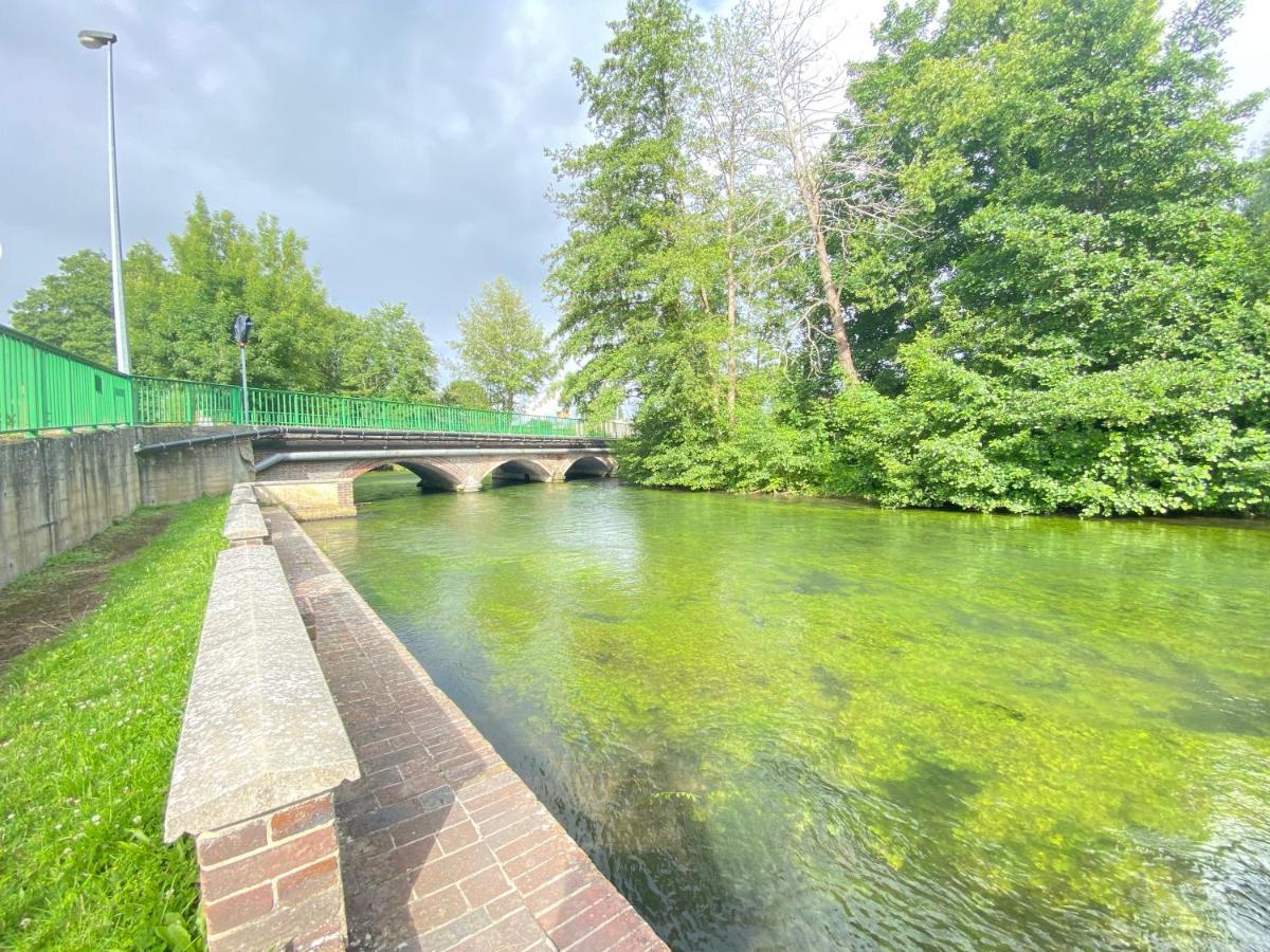 Maison Chaleureuse Avec Un Grand Jardin La Bonneville Esterno foto